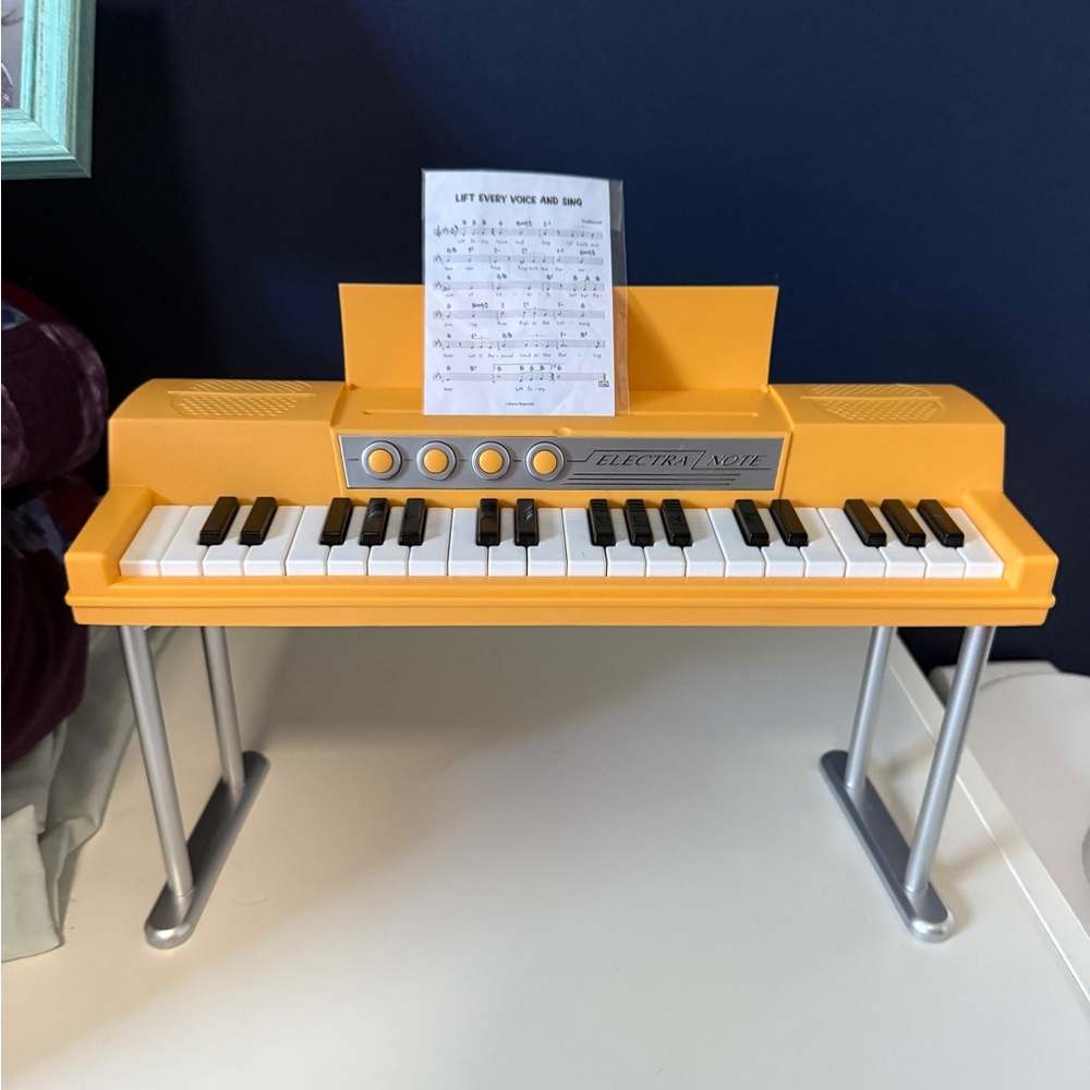 American Girl Melody’s Electric Piano